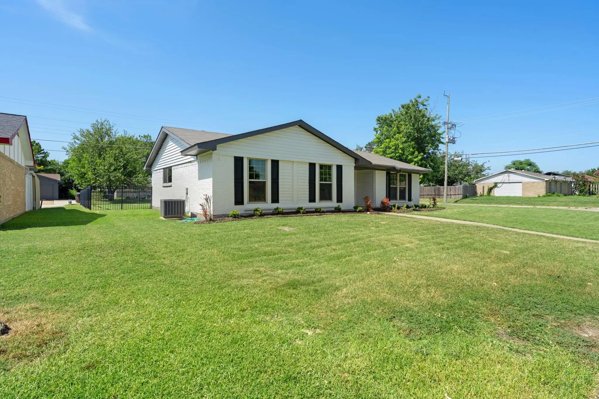 Photo of Listing #21326282