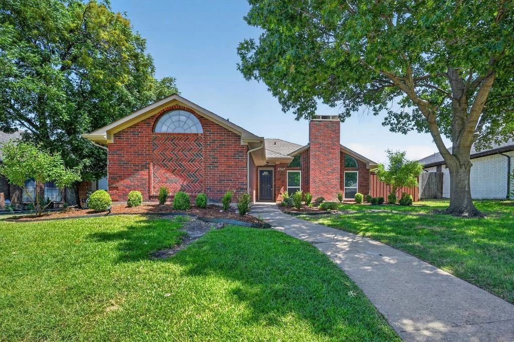 408 W Oak Street, Wylie