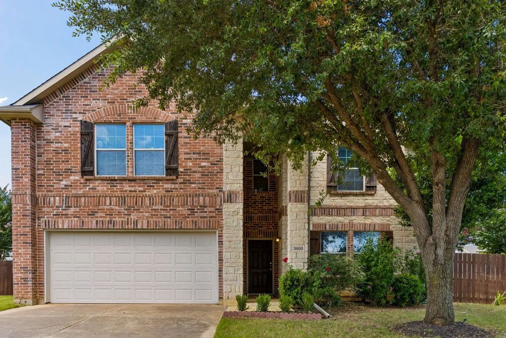 3800 Windy Point Drive, Denton