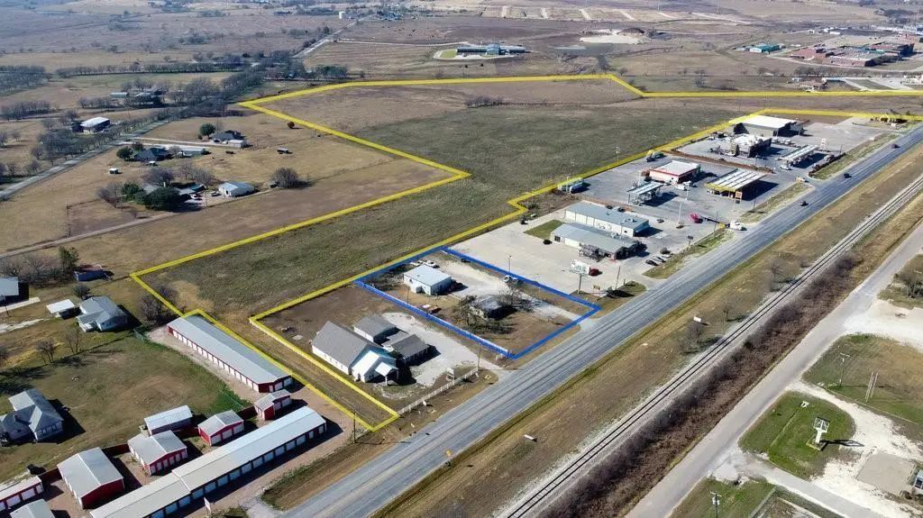 8829 N Highway 171, Godley