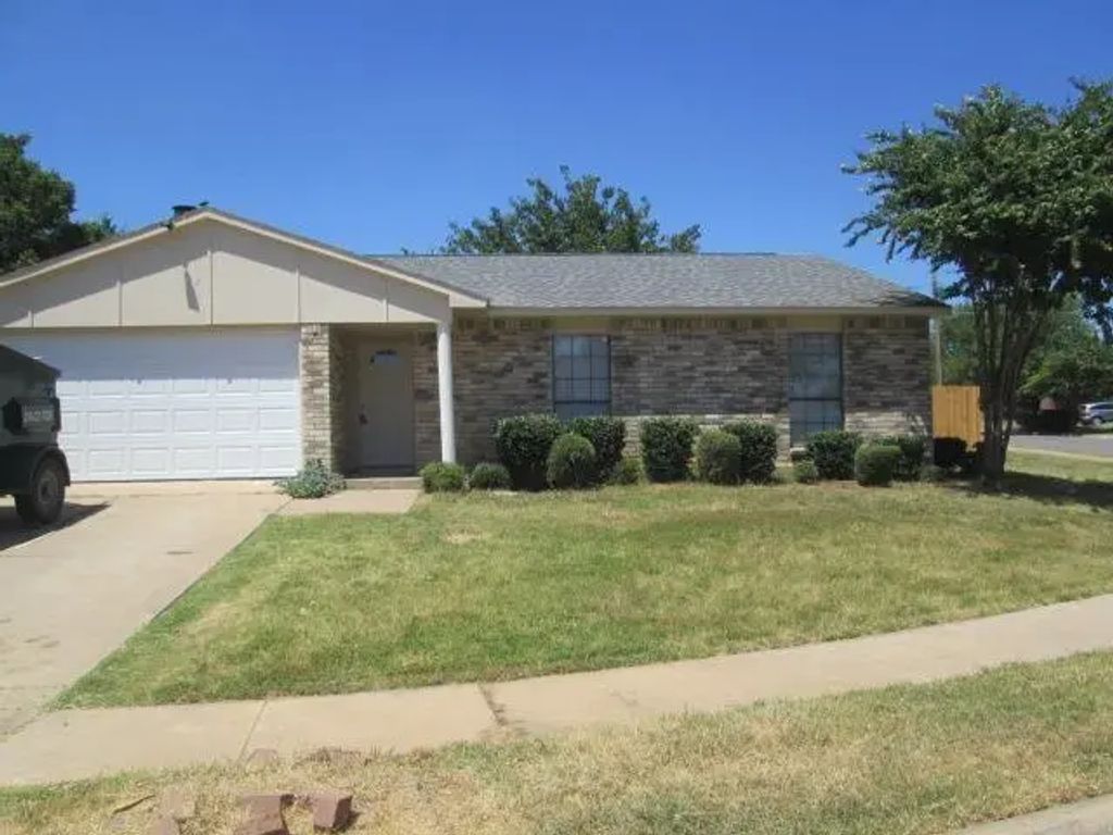6329 Sunrise Drive, North Richland Hills