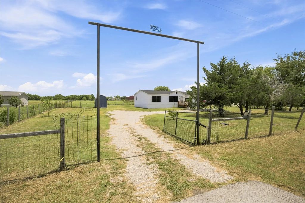 3951 Fm 550, Royse City