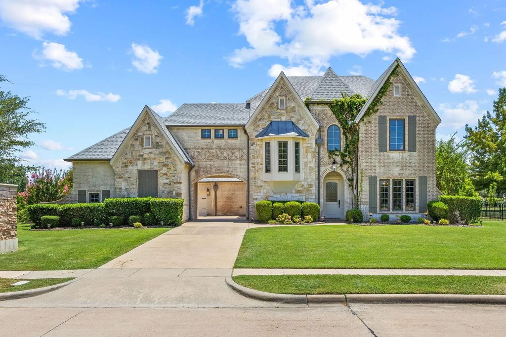 399 Wyndemere Boulevard, Heath