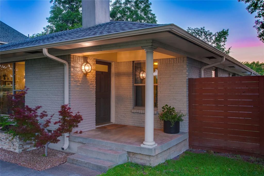 9039 Lanshire Drive, Dallas