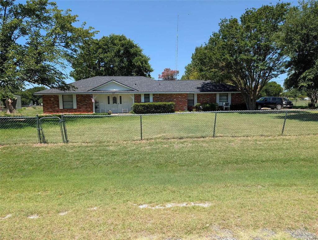 125 Hollie Drive, Red Oak