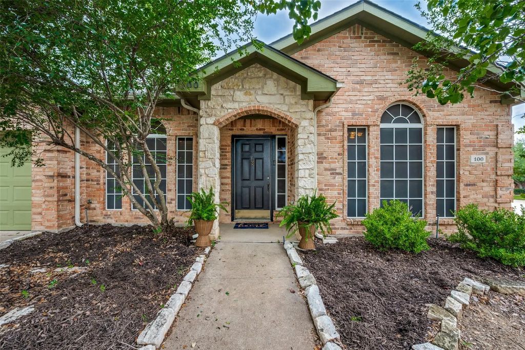 100 Bullava Court, Crowley