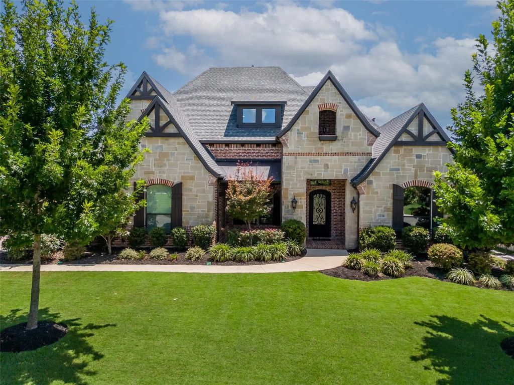 1216 Hicks Trail, Lucas