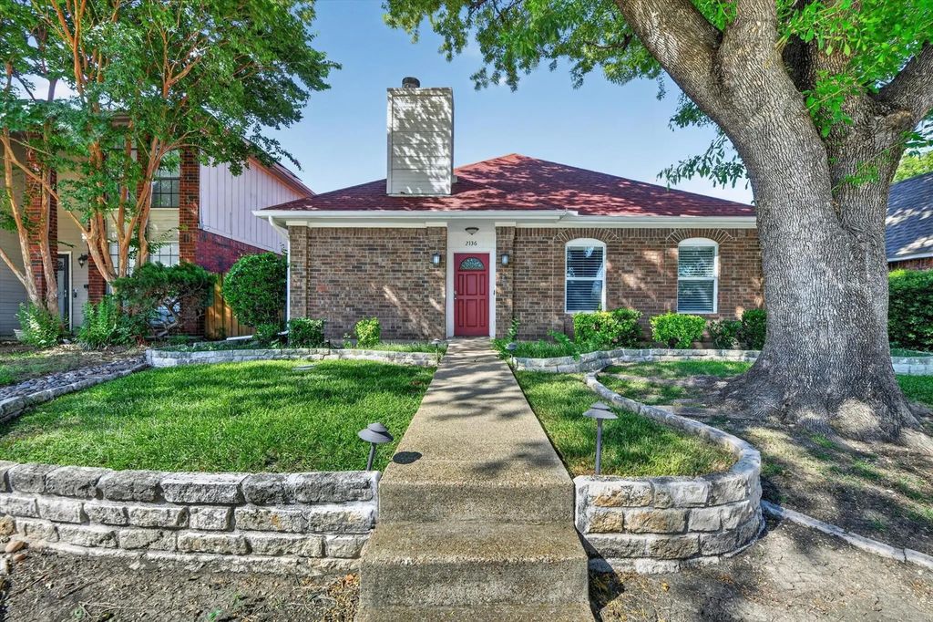 2136 Arbor Creek Drive, Carrollton