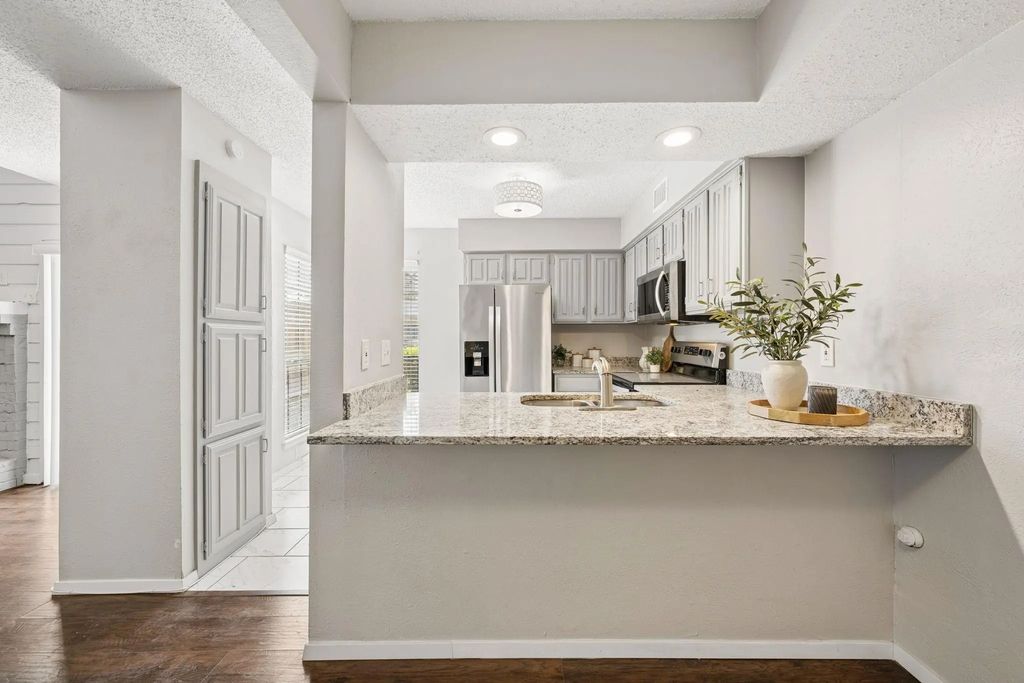 14800 Enterprise Drive 16d, Farmers Branch