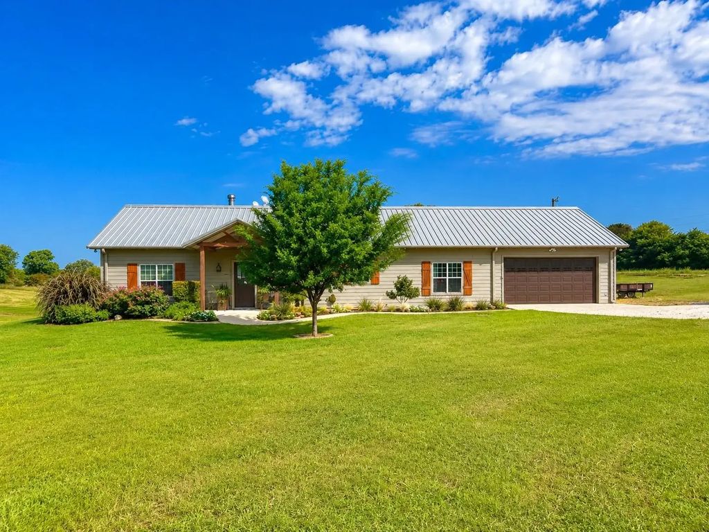 13598 Fm 47, Wills Point