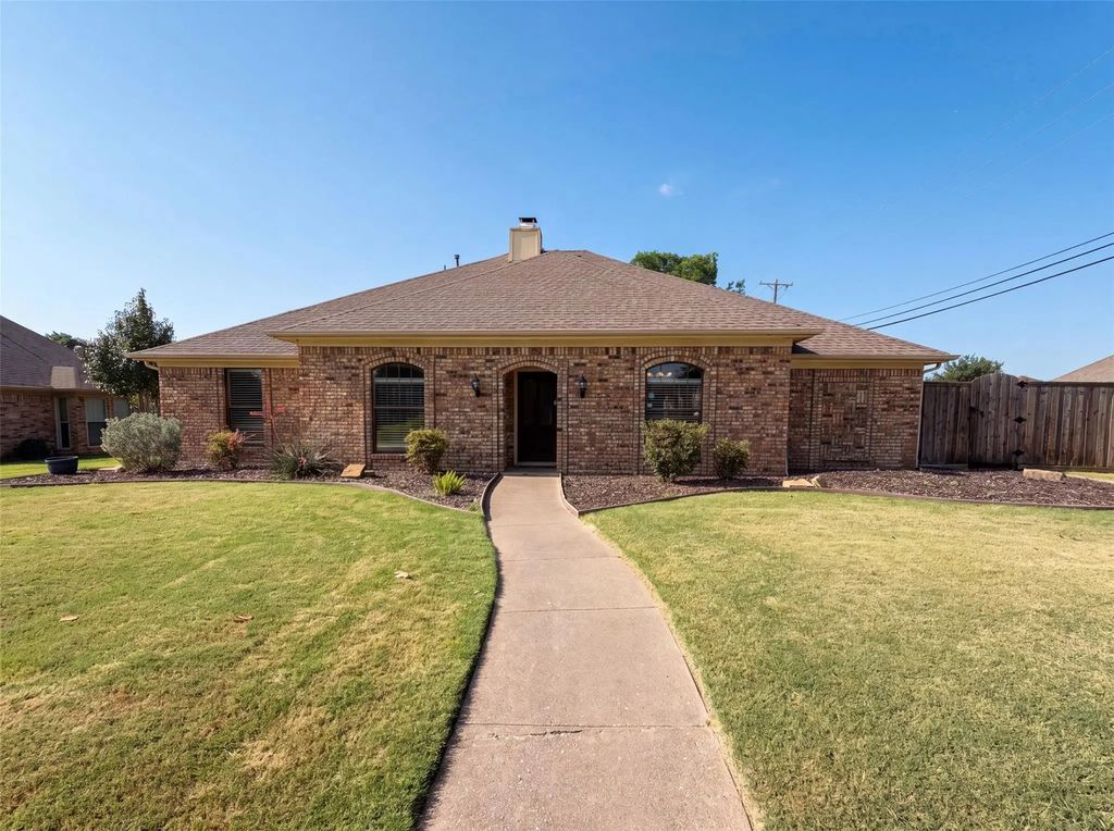 3032 Laguna Drive, Plano