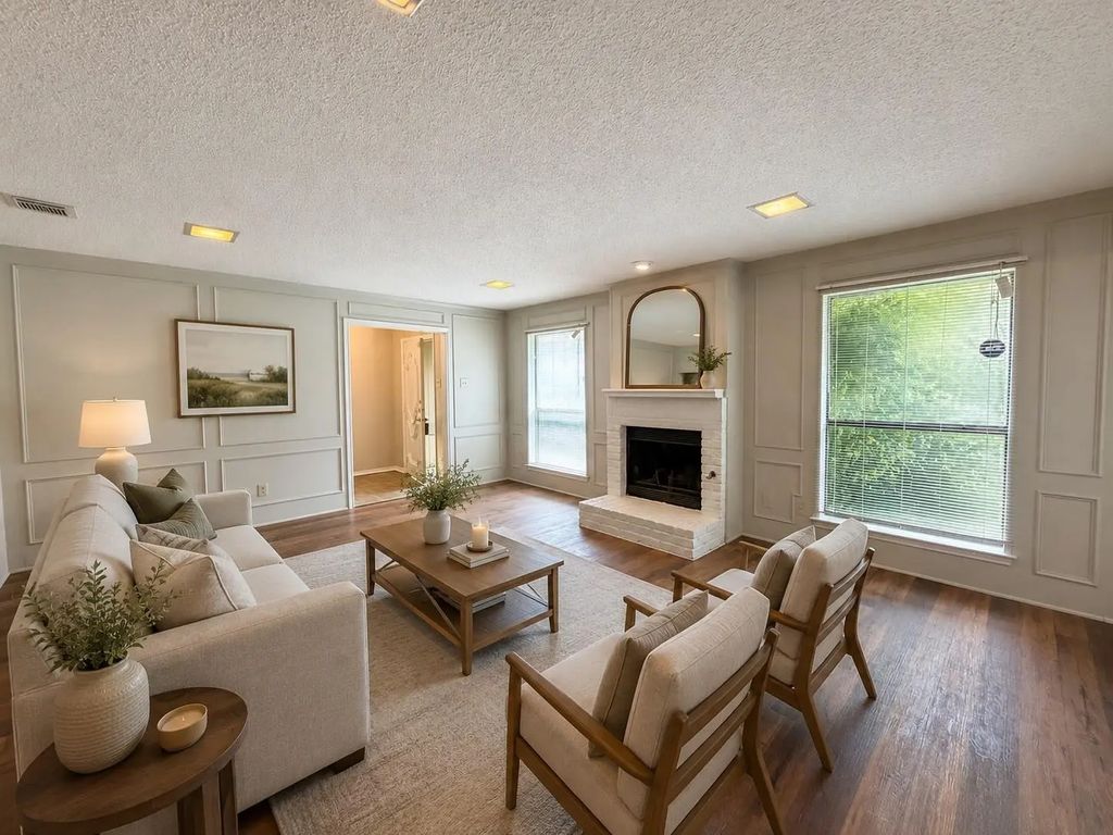 13220 Fall Manor Drive, Dallas