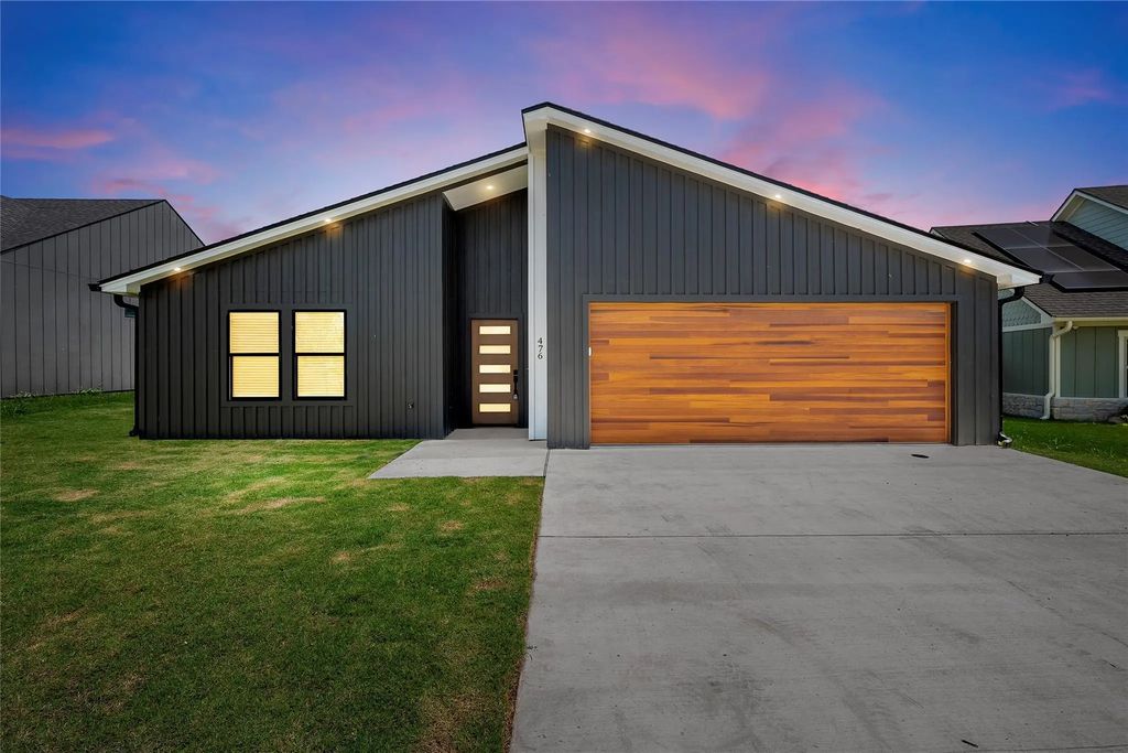 476 Paso Fino Street, Waco