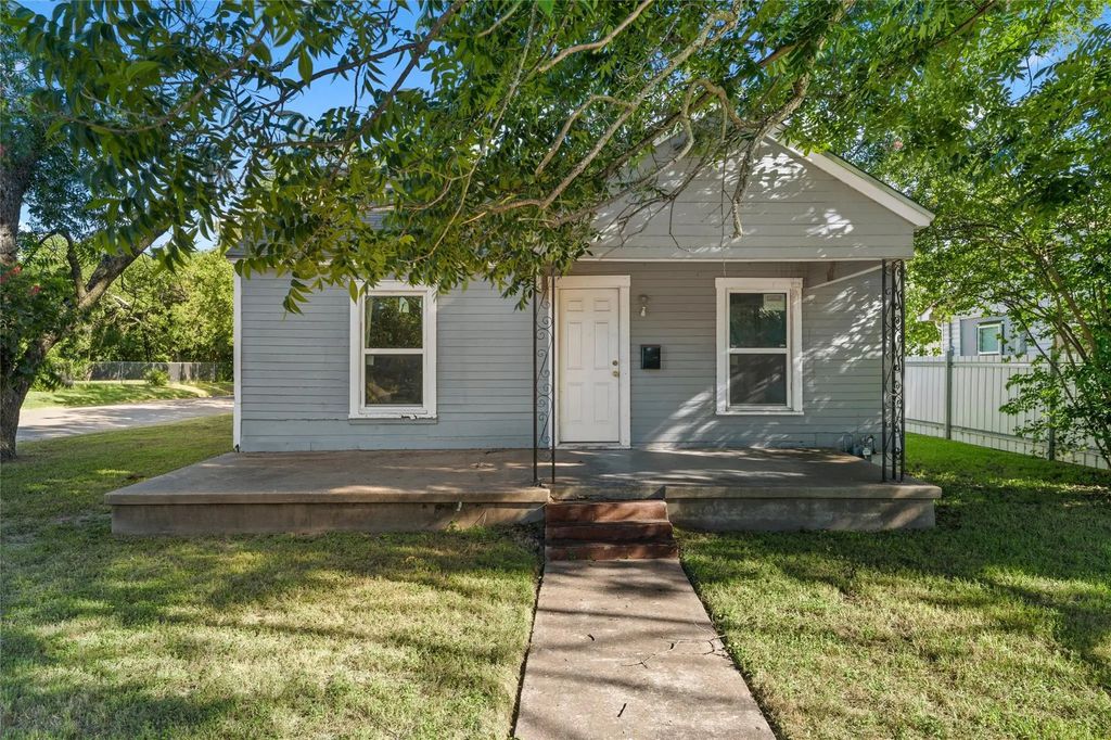 2225 Mitchell Avenue, Waco