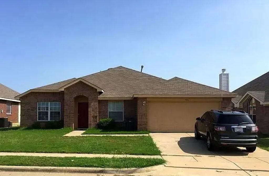 516 Ashdale Drive, Fort Worth