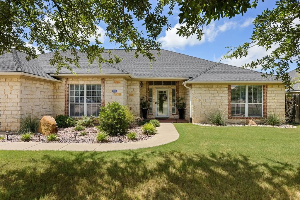 616 Parker Lane, Granbury