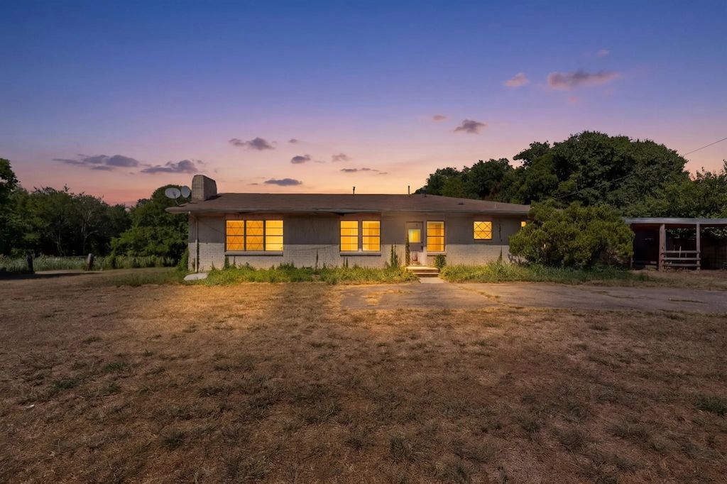 1301 Ballard Road, Seagoville