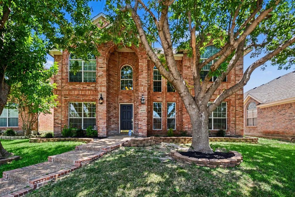 5645 Norris Drive, The Colony