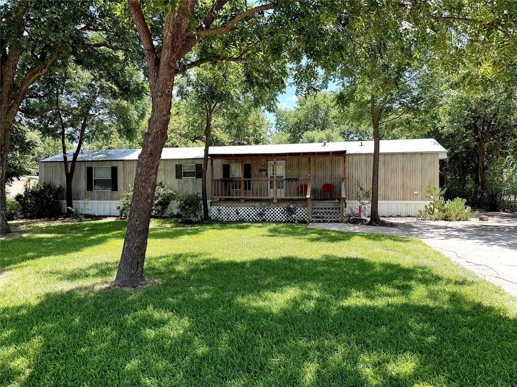1809 Ranch Road, Grand Prairie
