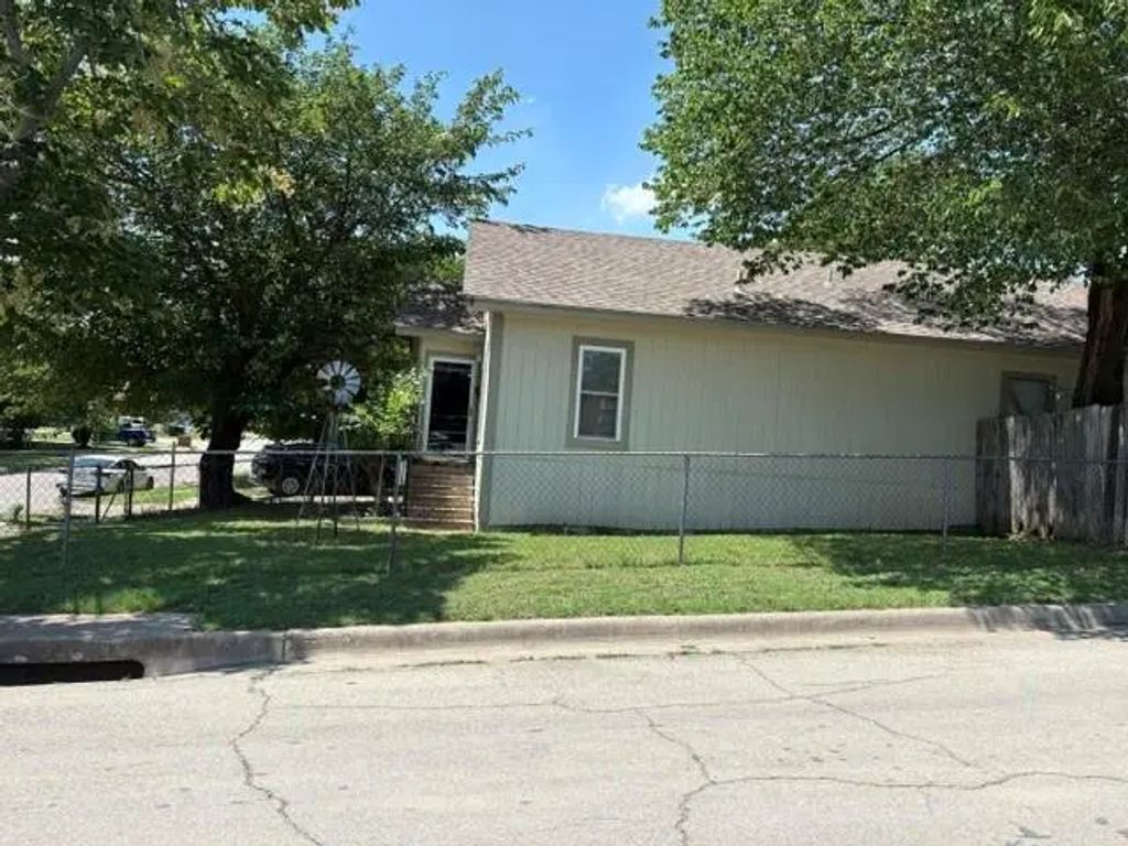 2800 24th Street, Fort Worth