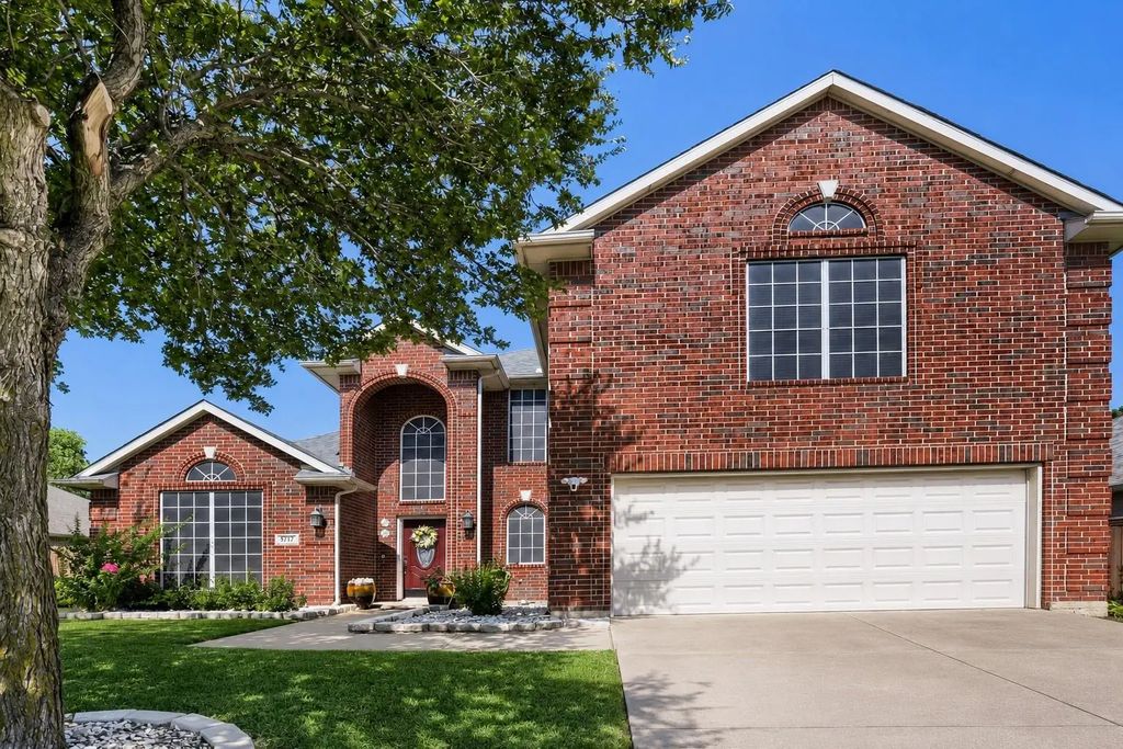 5717 Greenway Drive, Rowlett
