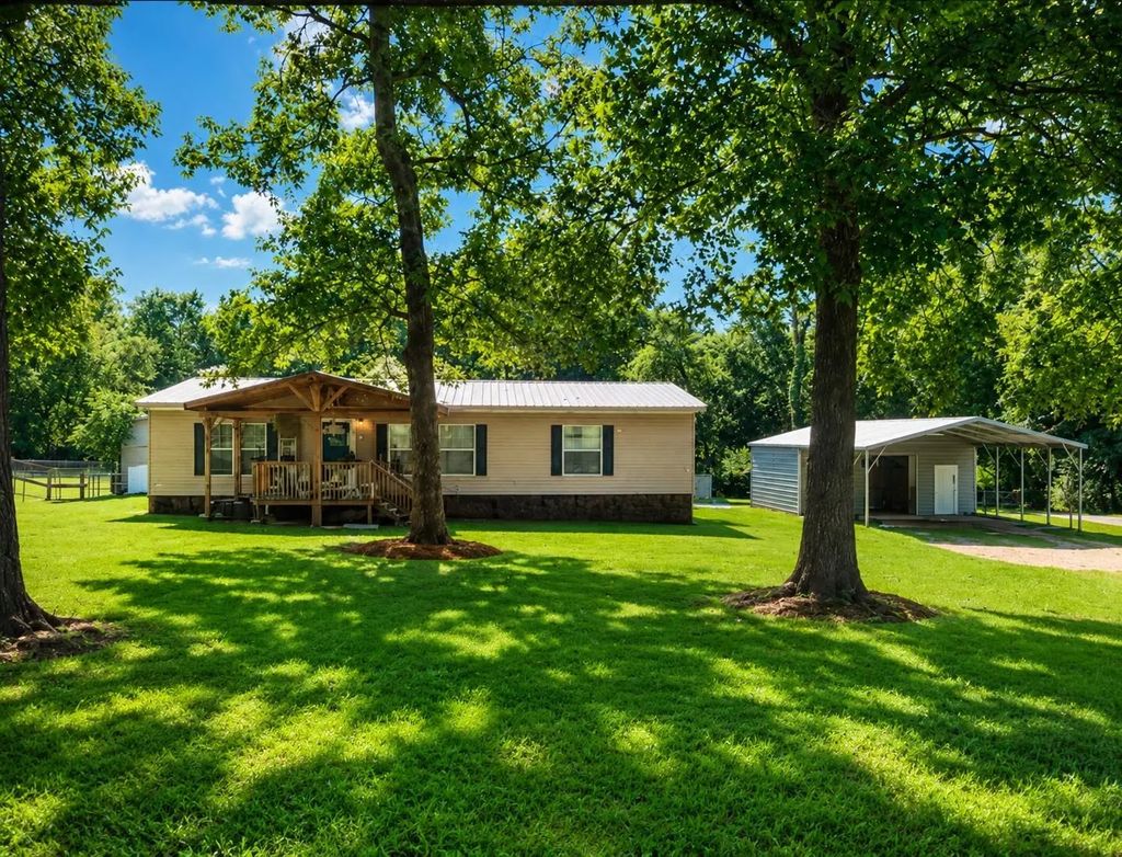 577 Crouch, Benton