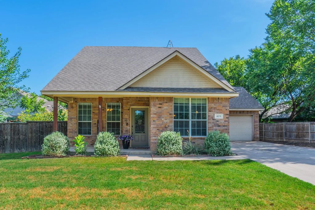 403 Summer Tree Lane, Springtown