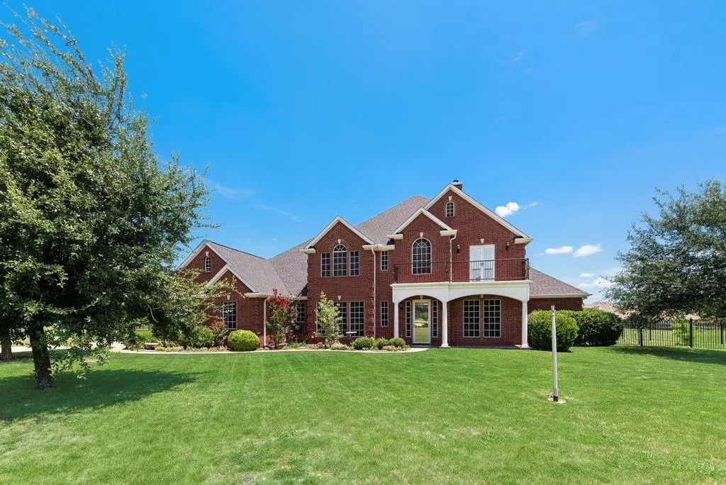 16055 S Skyview Court, Forney