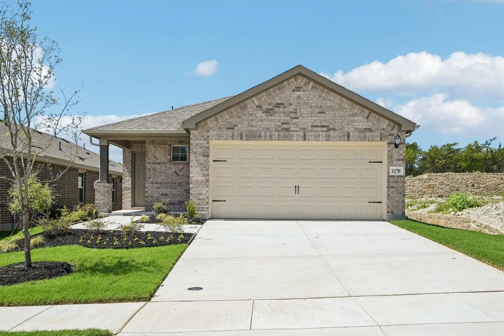 1270 Wild Cherry Way, Van Alstyne