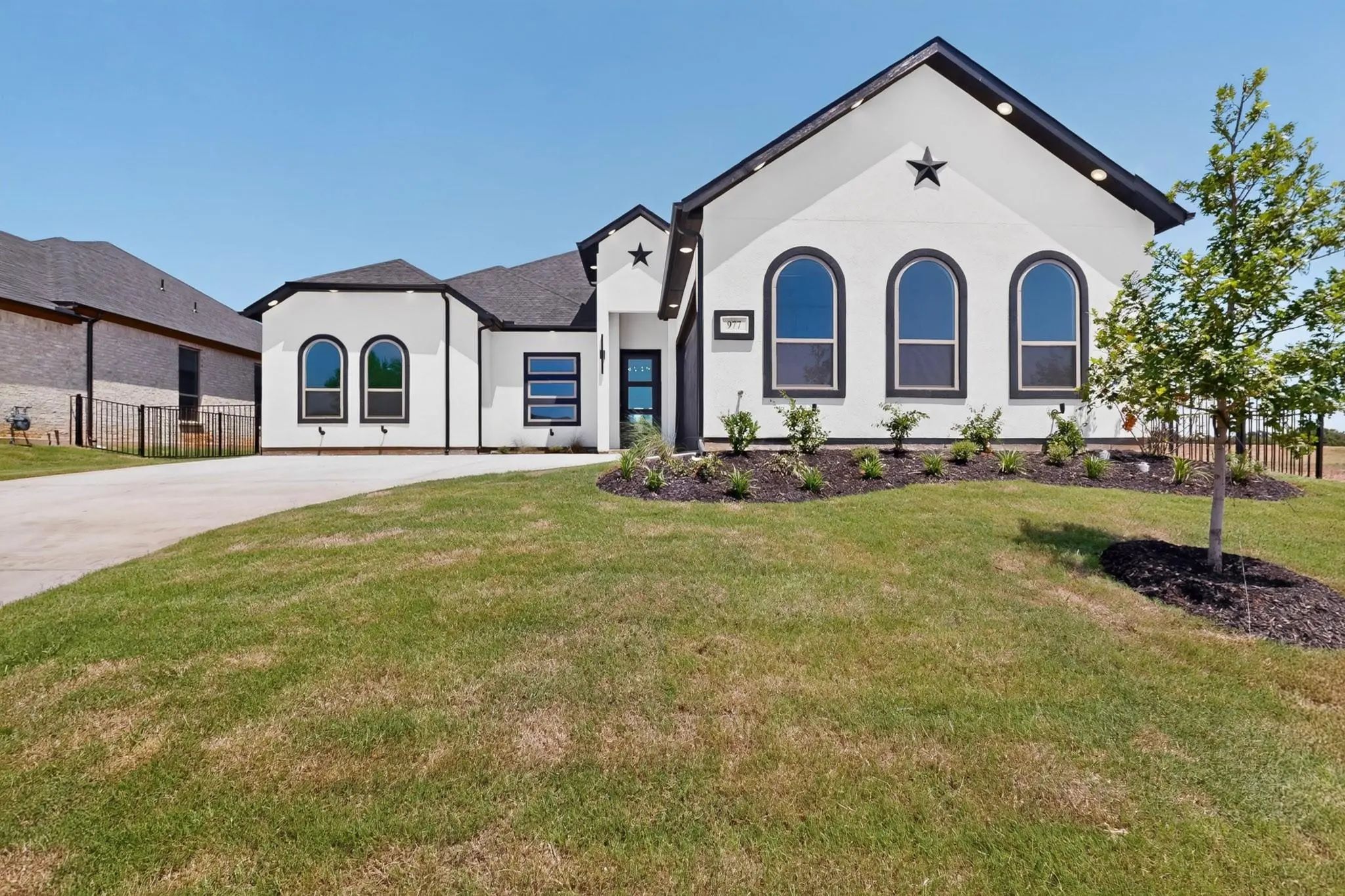 Photo of Listing #21327458