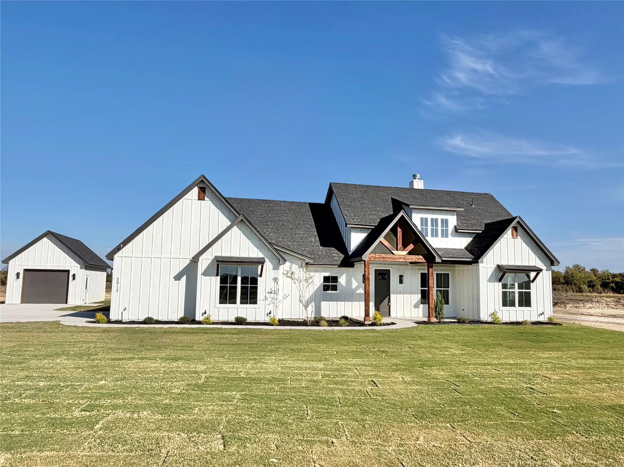 Photo of Listing #21327460