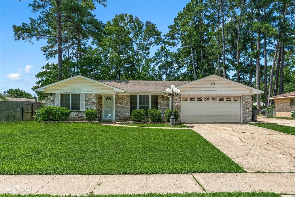 2709 Frostwood Drive, Shreveport
