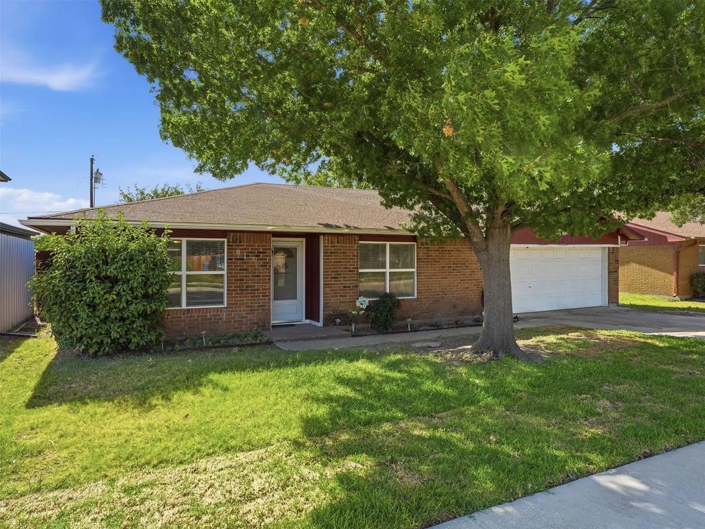 817 Bullock Street, Coppell