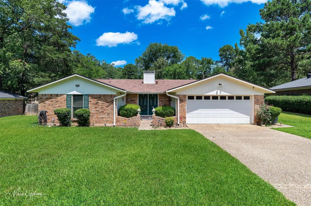 2032 N Kirkwood Drive, Shreveport