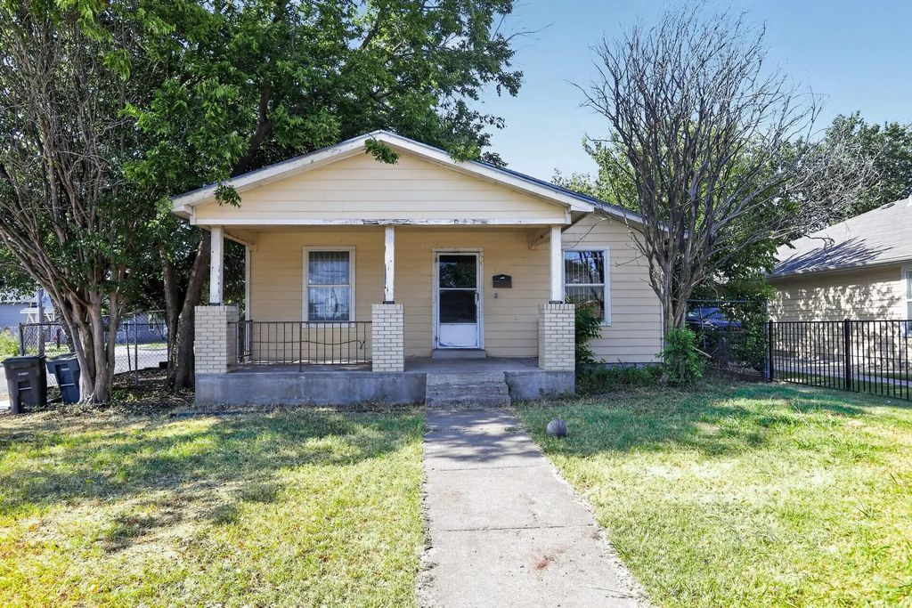 940 E Tucker Street, Fort Worth