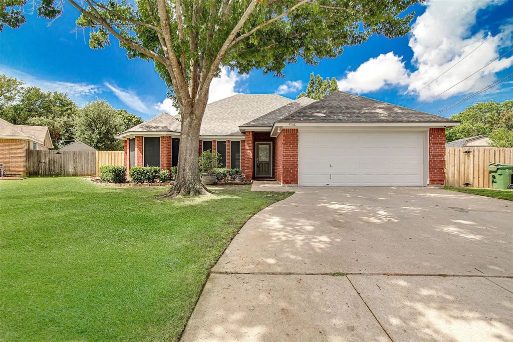 4908 Oldfield Drive, Arlington