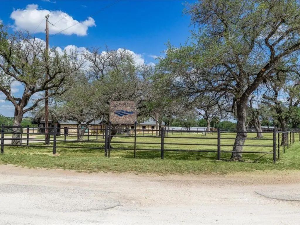 4314 County Road 1008, Glen Rose