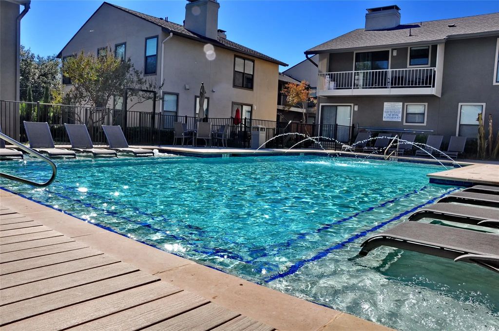 5909 Birchbrook Drive 123, Dallas