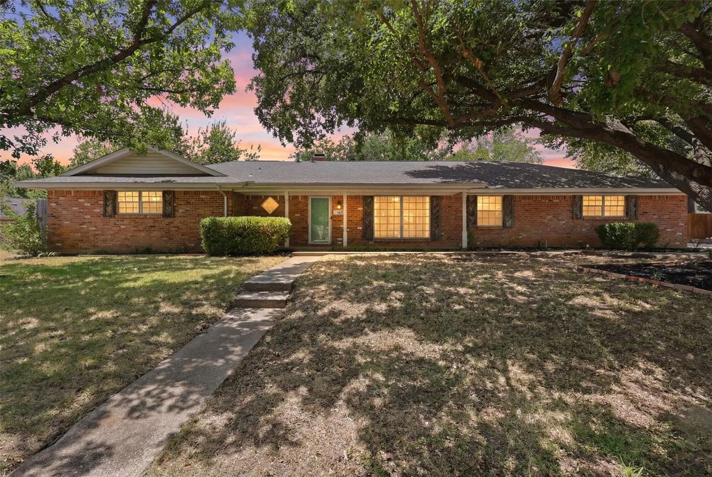 1429 Pamela Street, Hurst
