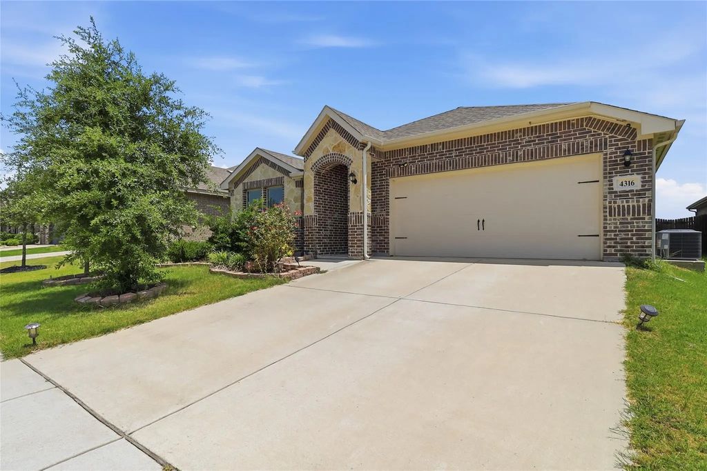 4316 Cordata Drive, Melissa