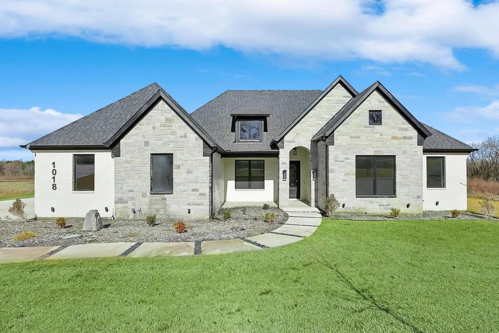 1018 Glenoaks Drive, Weatherford