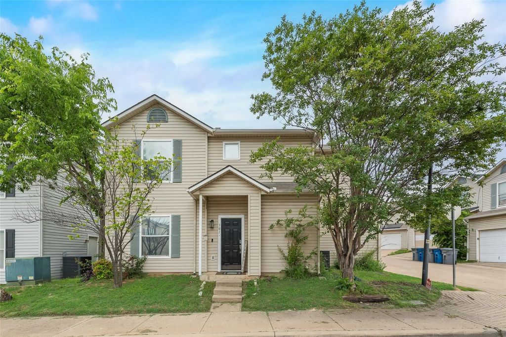 301 Ensenada Plaza, Dallas