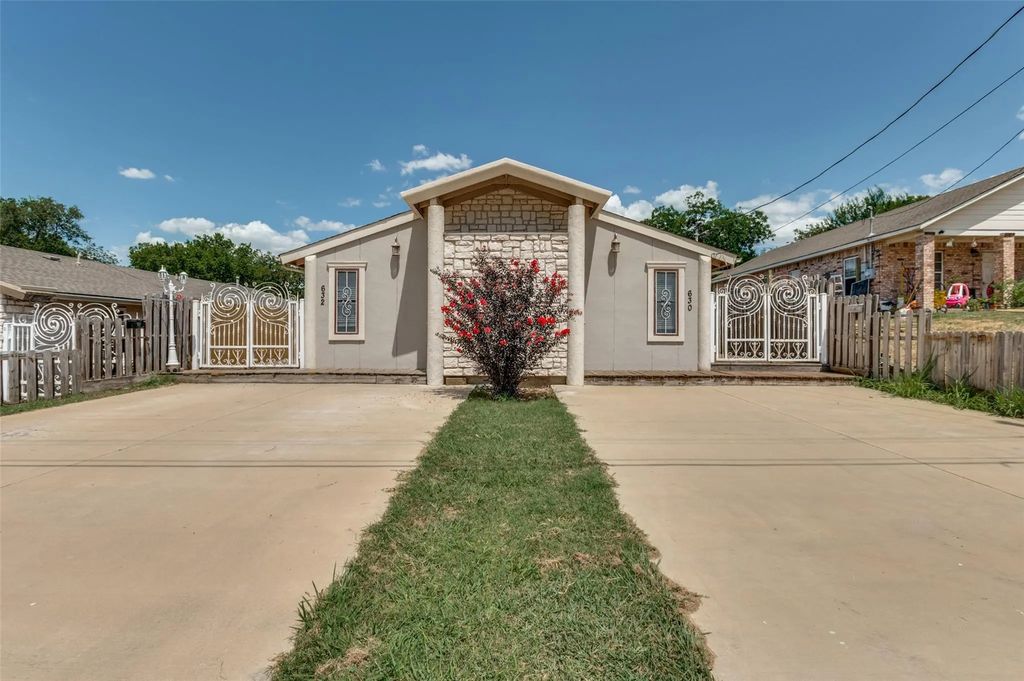 630 Nw 11th Street, Grand Prairie