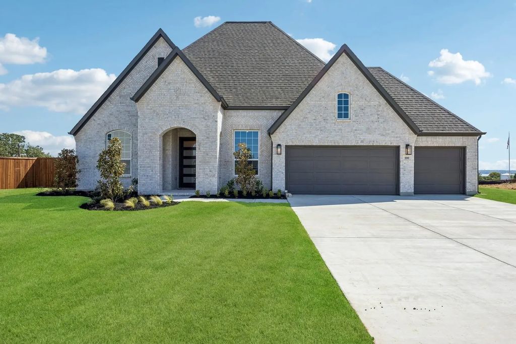 100 Bristol Lane, Azle