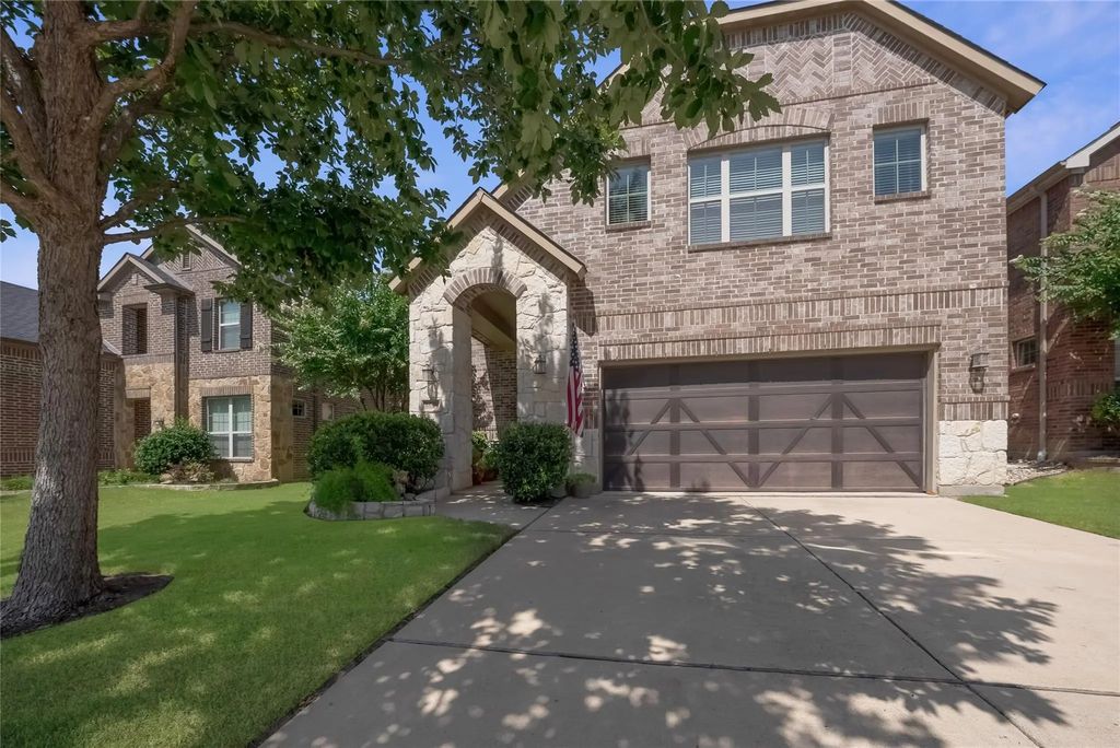 8629 Tribute Lane, Fort Worth