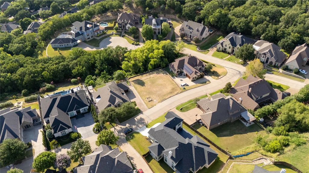 612 Rainbow Creek Court, Arlington