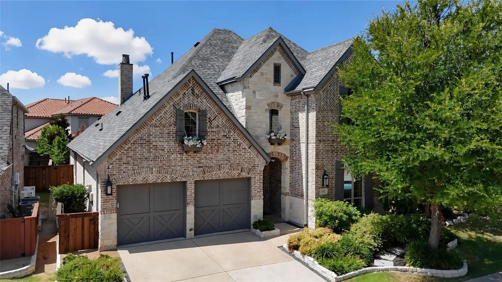 3012 Avondale, The Colony