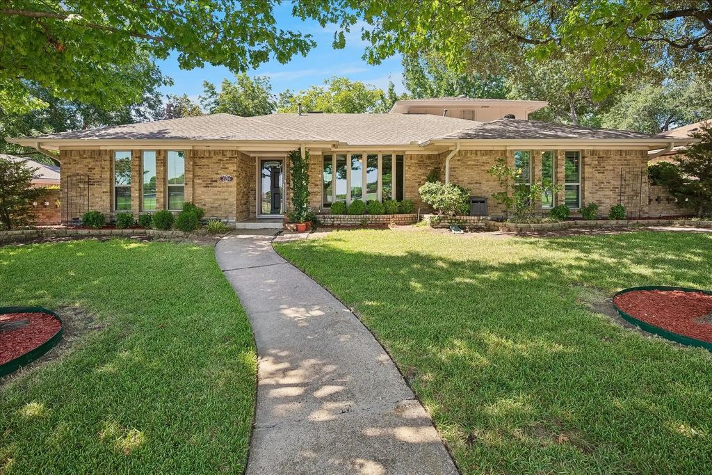 2216 Grandview Drive, Plano