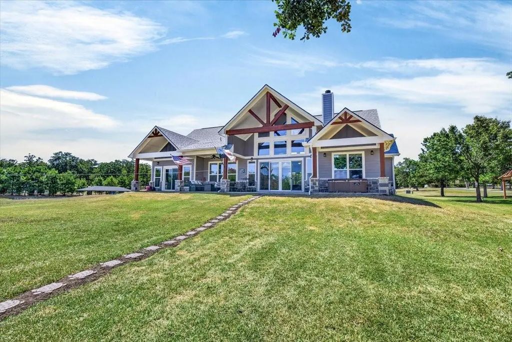 14349 Goliad Drive, Log Cabin