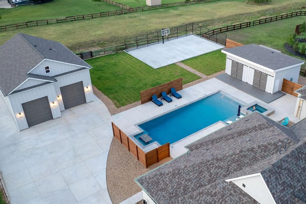 3308 Wellington Lane, Northlake